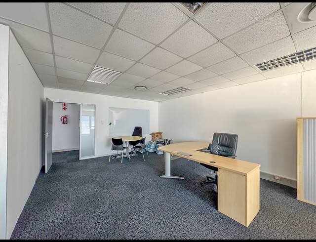 176M² OFFICE FOR SALE IN UMHLANGA RIDGE